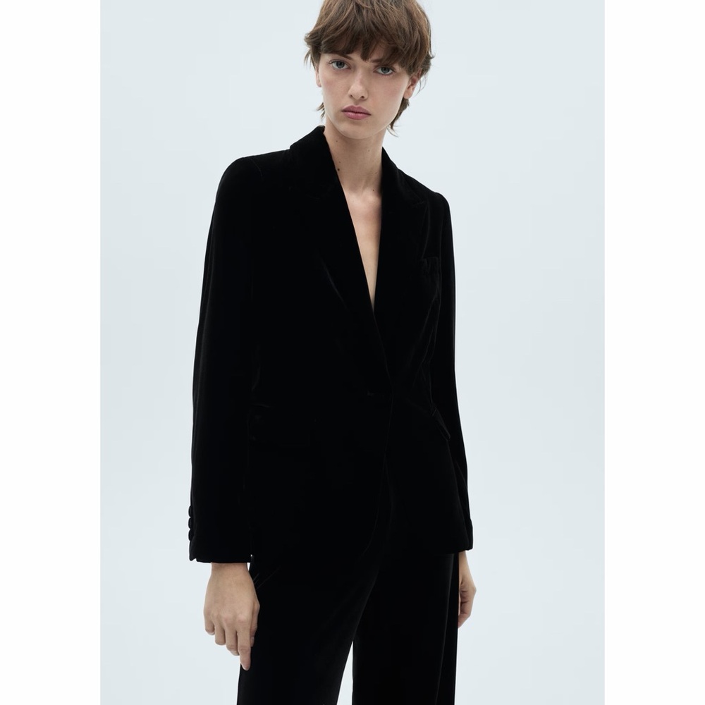 Mango black velvet structured velvet blazer size S